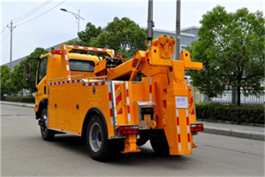 谢通门高速路拖车费